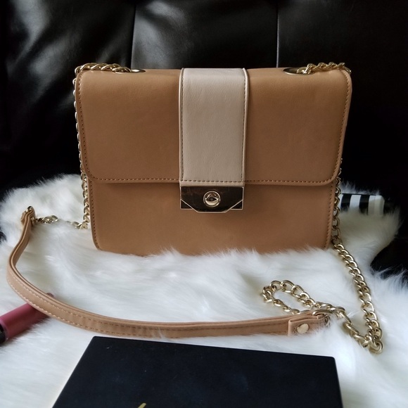 Beige/tan cross body - Picture 2 of 8